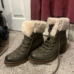 Women's Shearling-Lined Lace-Up Boots
